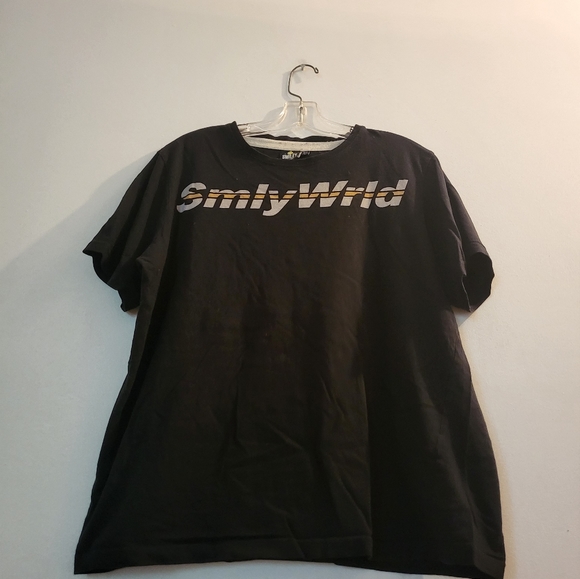 Smiley World Graphic T-shirt | Size Large - Picture 7 of 8